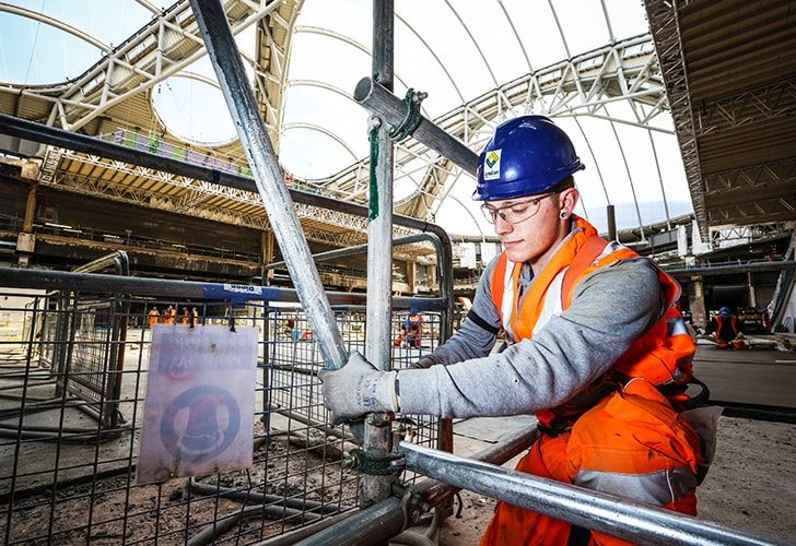 Apprentices and Training - Corporate Responsibility - About Us Apprentices and Training - Corporate Responsibility - About Us