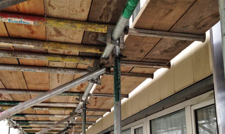 About Us - Our Approach - Materials - Adjustable transom About Us - Our Approach - Materials - Adjustable transom